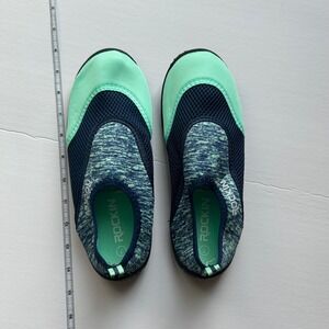 Rockin Water Shoes Teal Navy Mesh Slip On Size 7